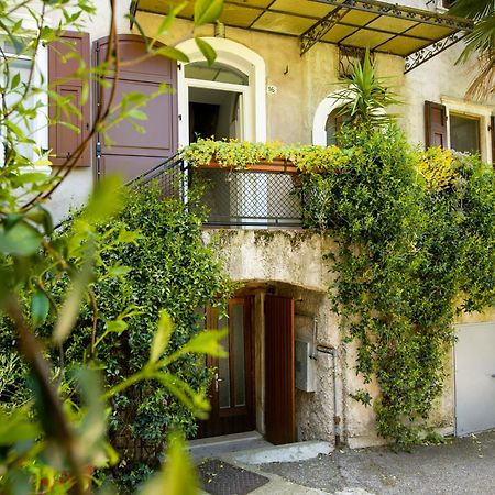 Casa Alla Grotta - Happy Rentals Арко Экстерьер фото